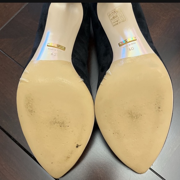 Gucci Suede Pumps - Picture 2 of 2